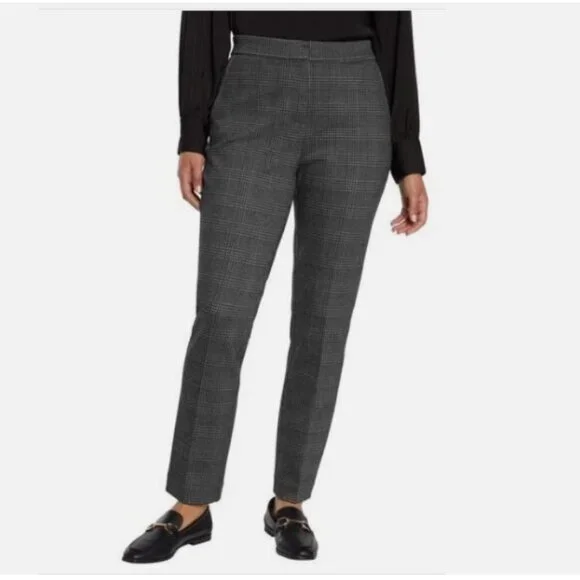 Banana Republic Ladies' Ponte Pant Size 4 - Picture 1 of 3